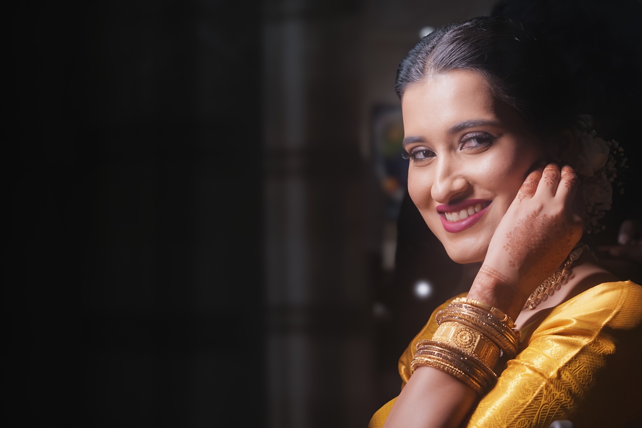 Bride groom varmala candid wedding photography India